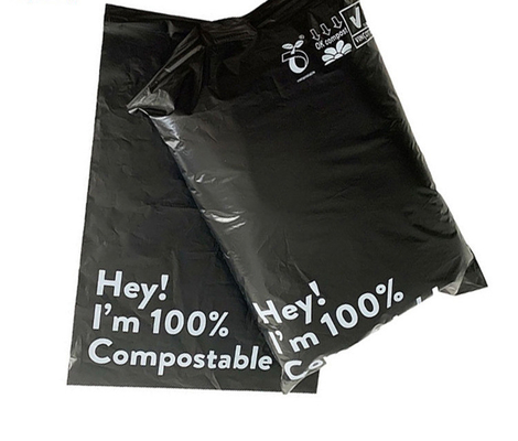 Approvisionnements de empaquetage écologiques d'enveloppes de poly annonces réutilisés par 100% expédiant des sacs